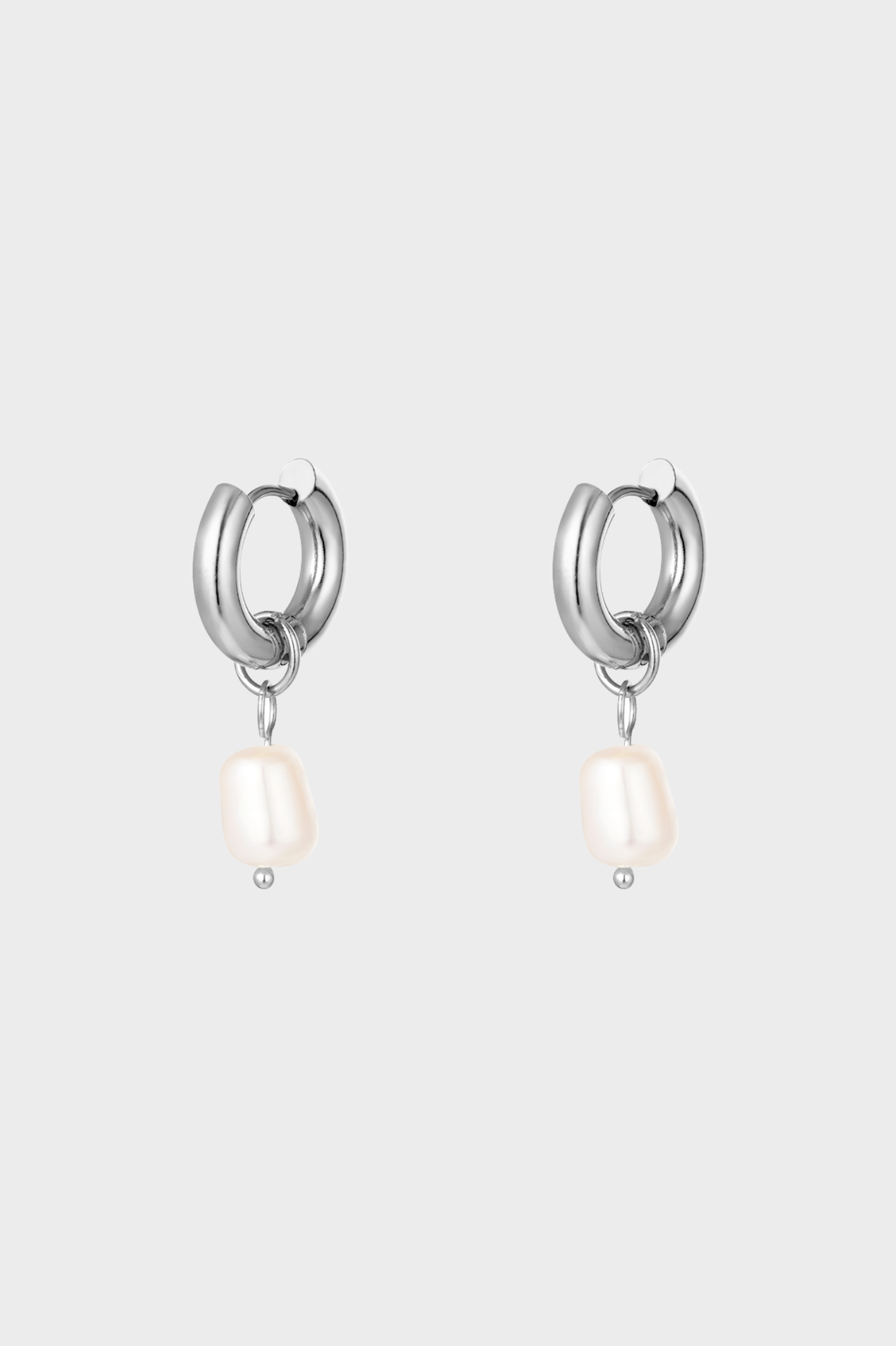 Chunky Pearl Hoops